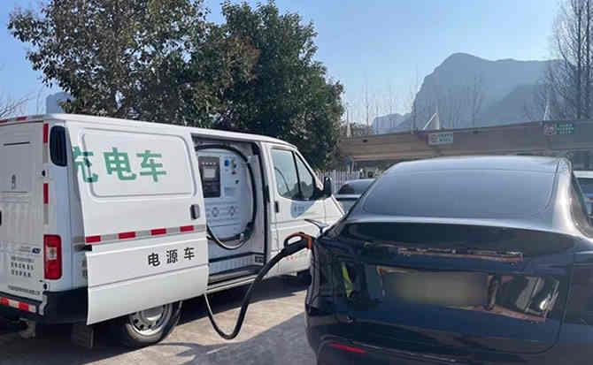 肇东汽车搭电