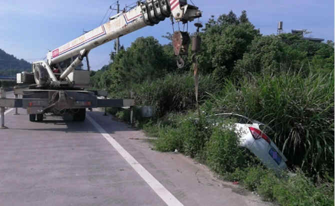 肇东重载吊车救援 肇东重载吊车救援